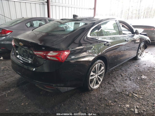 1G1ZD5ST9NF103222 Chevrolet Malibu Fwd Lt