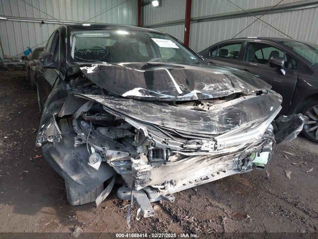 1G1ZD5ST9NF103222 Chevrolet Malibu Fwd Lt
