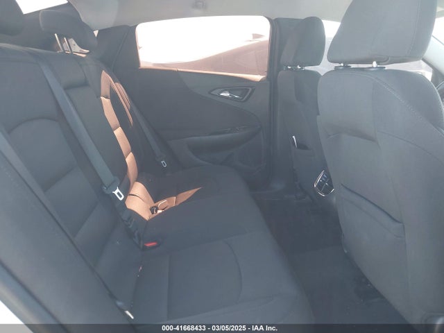 1G1ZE5ST1HF162735 Chevrolet MALIBU 1LT