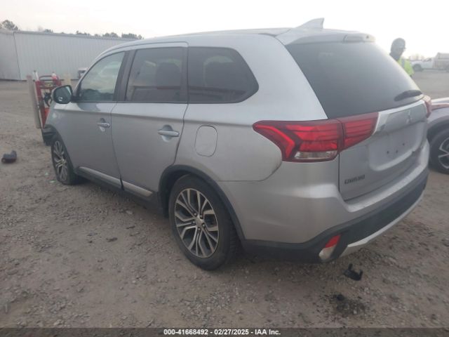 JA4AZ3A30HZ031142 Mitsubishi Outlander Se