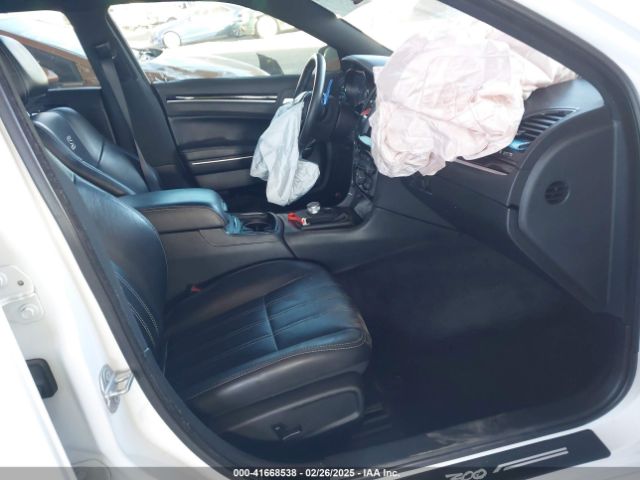 2017 CHRYSLER 300 2C3CCAGG0HH647863 Photo 4