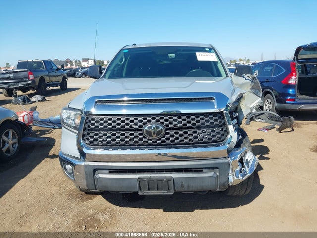 5TFDY5F19KX828470 Toyota Tundra Sr5 5.7l V8