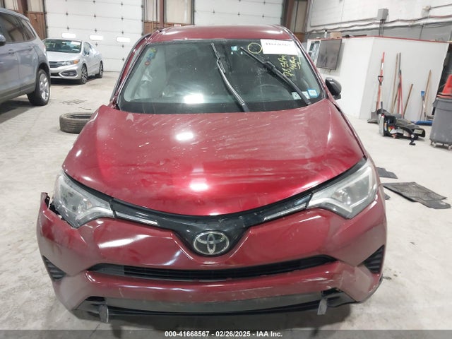 Toyota RAV4 LE 2018 2T3BFREV6JW731156 Image 12