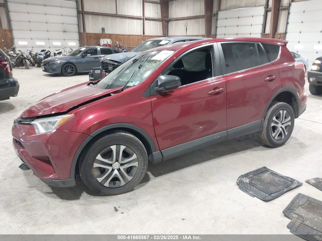 Toyota RAV4 LE 2018 2T3BFREV6JW731156 Image 2
