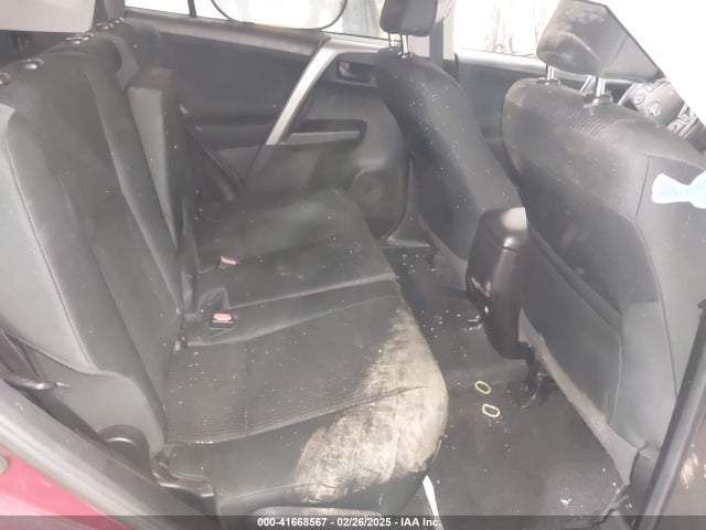 Toyota RAV4 LE 2018 2T3BFREV6JW731156 Image 8