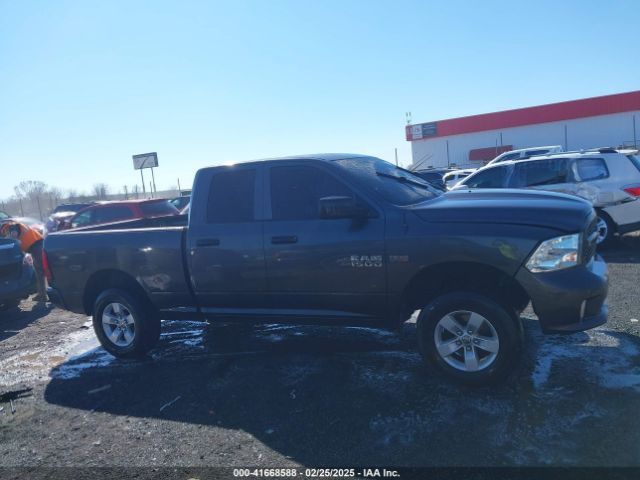 1C6RR7FT6HS670070 RAM 1500 Express  4x4 6'4 Box