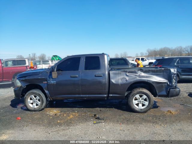 1C6RR7FT6HS670070 RAM 1500 Express  4x4 6'4 Box