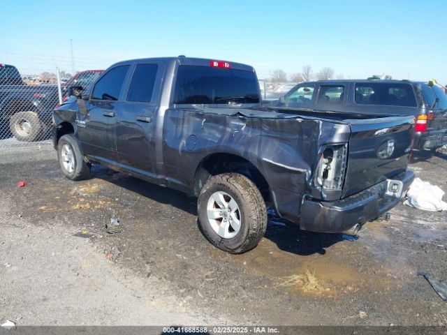 1C6RR7FT6HS670070 RAM 1500 Express  4x4 6'4 Box
