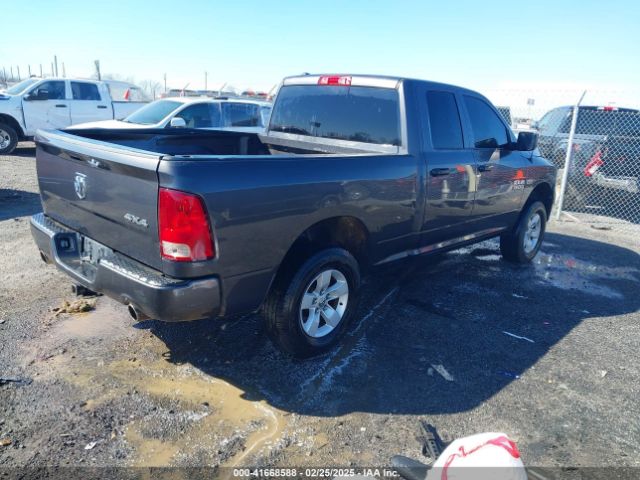 1C6RR7FT6HS670070 RAM 1500 Express  4x4 6'4 Box