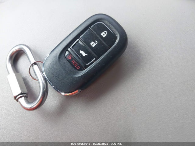 3CZRZ1H38RM716411 Honda Hr-v 2wd Lx