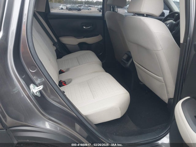 3CZRZ1H38RM716411 Honda Hr-v 2wd Lx