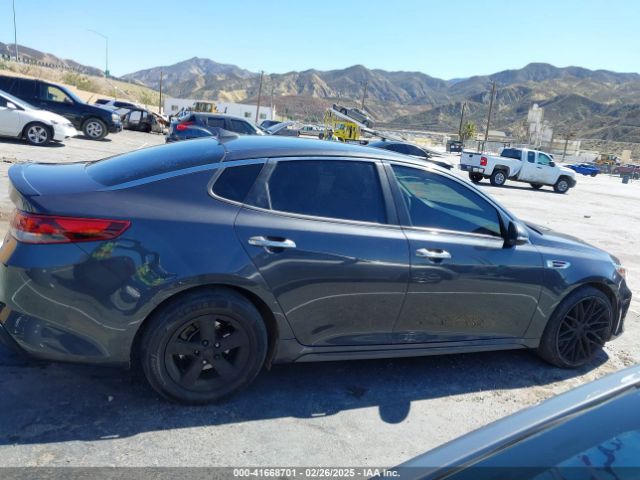 5XXGT4L35JG241250 KIA Optima S