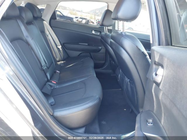 5XXGT4L35JG241250 KIA Optima S