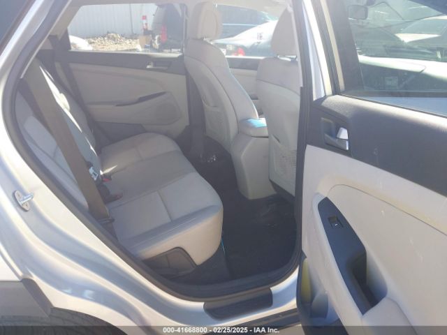 KM8J33A46JU709410 Hyundai TUCSON SEL