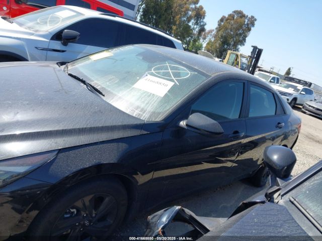 KMHLM4AJ4PU057591 Hyundai Elantra Hybrid Blue