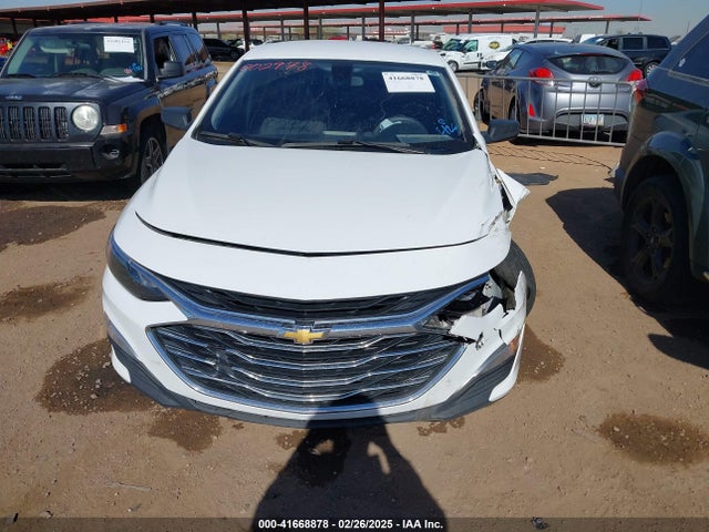 1G1ZB5ST4LF002978 Chevrolet Malibu Fwd Ls