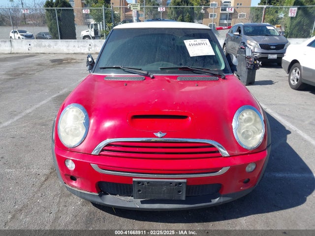 2005 MINI COOPER S WMWRE33405TD92587 Photo 5