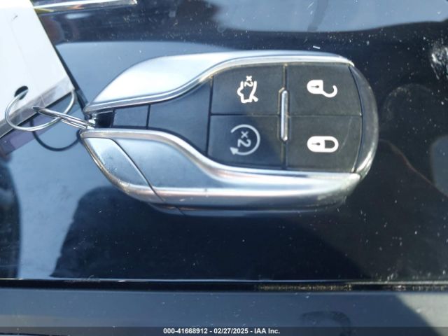 ZN661XUS6HX258925 Maserati Levante