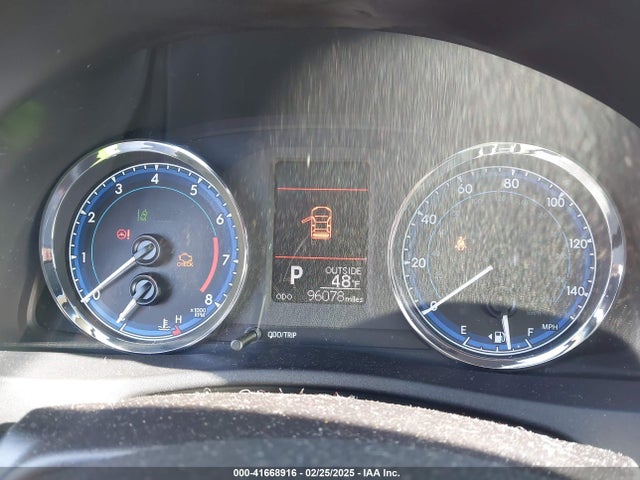 2T1BURHE3JC023457 Toyota COROLLA LE