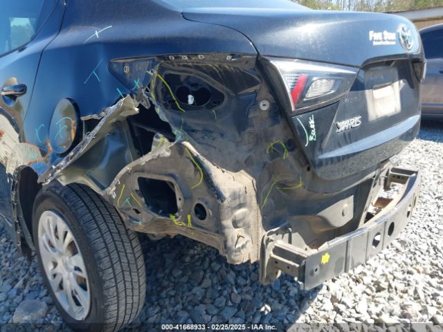 3MYDLBYV4KY500564 Toyota YARIS L