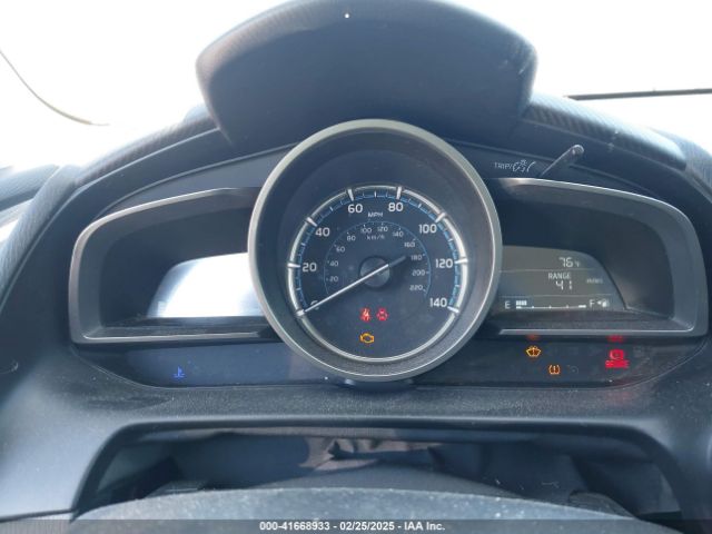 3MYDLBYV4KY500564 Toyota YARIS L