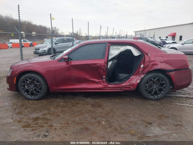 2C3CCARG9MH669125 Chrysler 300 Touring L Awd
