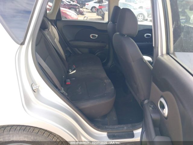 KNDJN2A27H7496063 KIA Soul