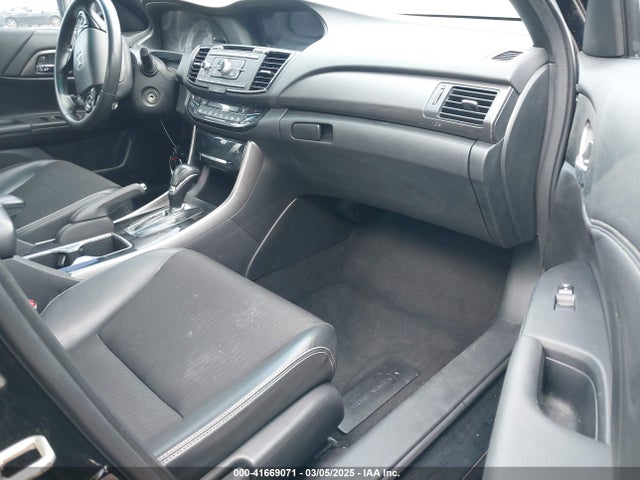 1HGCR2F59GA111735 Honda Accord Sport