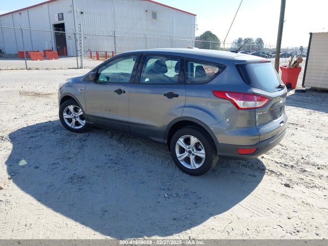 Ford ESCAPE S 2014 1FMCU0F72EUE06220 Image 3
