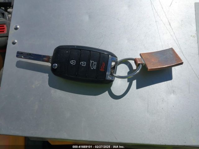 KNDMA5C14G6207627 KIA Sedona L