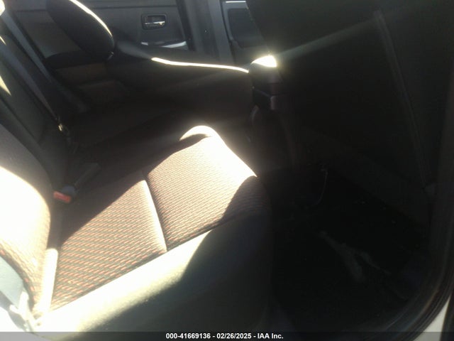 JA4AP4AU6KU013978 Mitsubishi Outlander Sport 2.0 Se