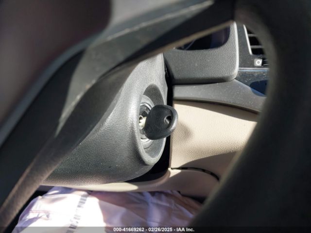 5NPD84LF1HH147069 Hyundai ELANTRA SE