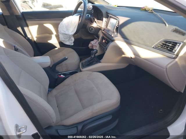 5NPD84LF1HH147069 Hyundai ELANTRA SE