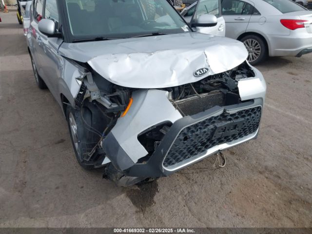 KNDJ23AU8L7016704 KIA SOUL S