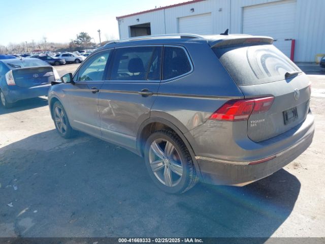3VV4B7AX4JM013026 Volkswagen Tiguan 2.0t Sel Premium