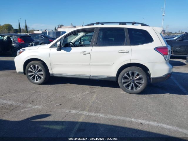 JF2SJGWC2HH564697 Subaru Forester 2.0xt Touring