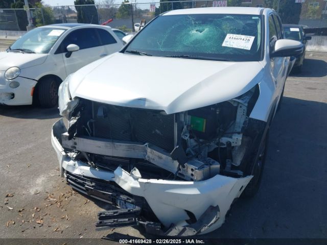 5TDZZRFH1KS290313 Toyota Highlander Le Plus