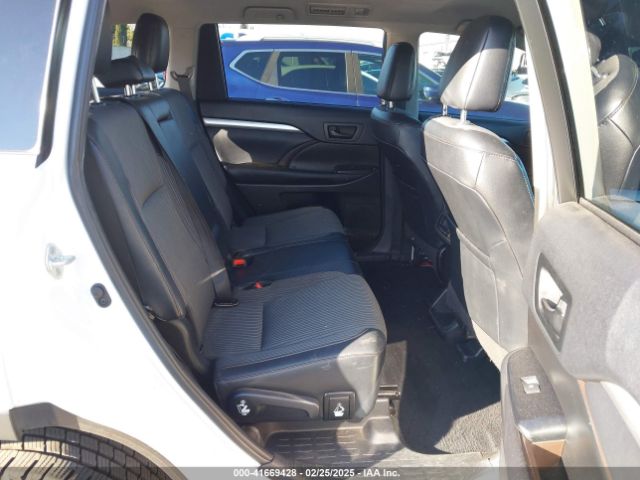 5TDZZRFH1KS290313 Toyota Highlander Le Plus