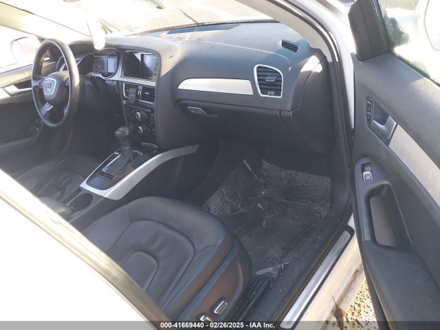 2013 AUDI A4 WAUAFAFL7DN010475 Photo 4