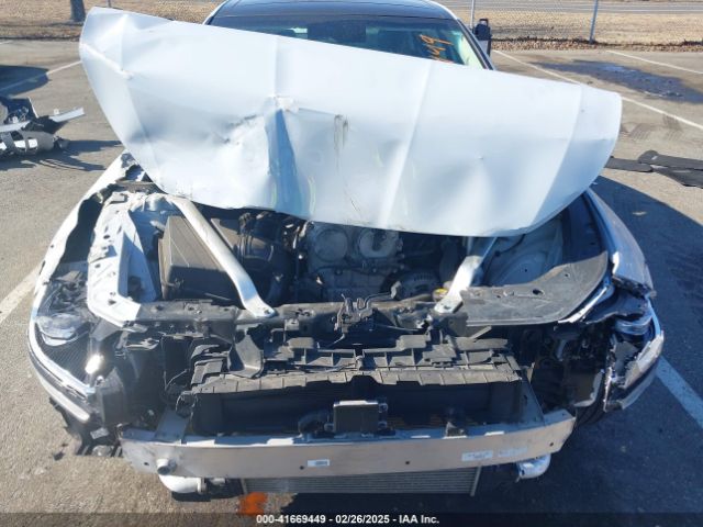 KMTG34TA7NU098169 Genesis G70 2.0t Awd