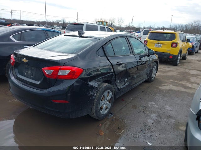 1G1BC5SM7H7245841 Chevrolet Cruze Ls Auto