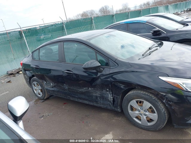 1G1BC5SM7H7245841 Chevrolet Cruze Ls Auto