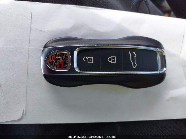 WP1AE2AY7NDA26826 Porsche Cayenne E-hybrid Platinum Edition