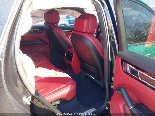 WP1AE2AY7NDA26826 Porsche Cayenne E-hybrid Platinum Edition