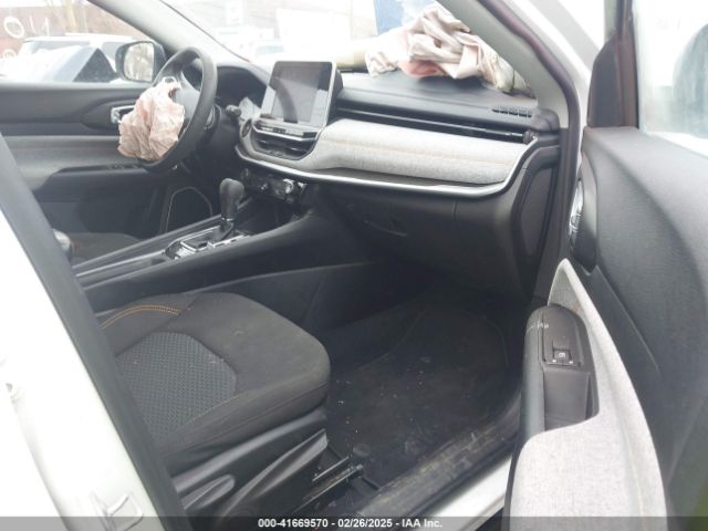 2022 JEEP COMPASS 3C4NJDAB8NT106765 Photo 4