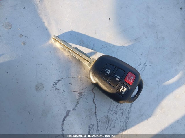 Toyota CAMRY LE 2016 4T4BF1FK9GR518621 Image 11