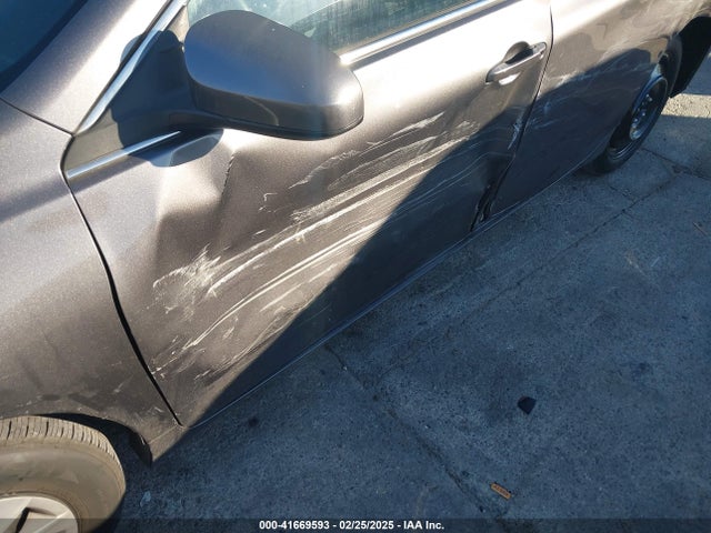 Toyota CAMRY LE 2016 4T4BF1FK9GR518621 Image 6