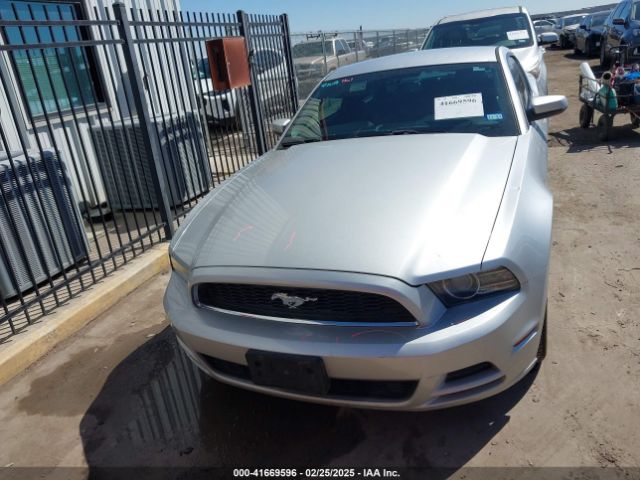 1ZVBP8AM4E5265130 Ford Mustang V6 Premium