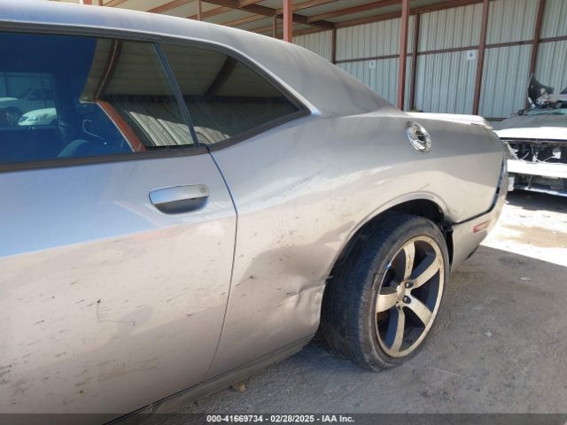 2C3CDYAG3EH110673 Dodge Challenger Sxt