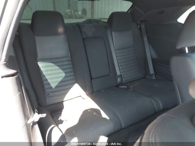 2C3CDYAG3EH110673 Dodge Challenger Sxt